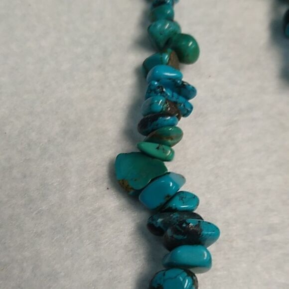Turquoise Polished Nuggets/Chips Beaded Necklace Southwest Granny Chic - Picture 5 of 6